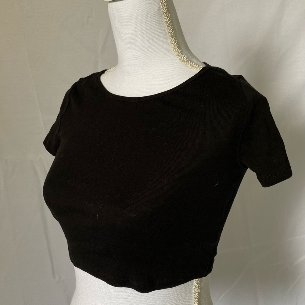 Black crop top